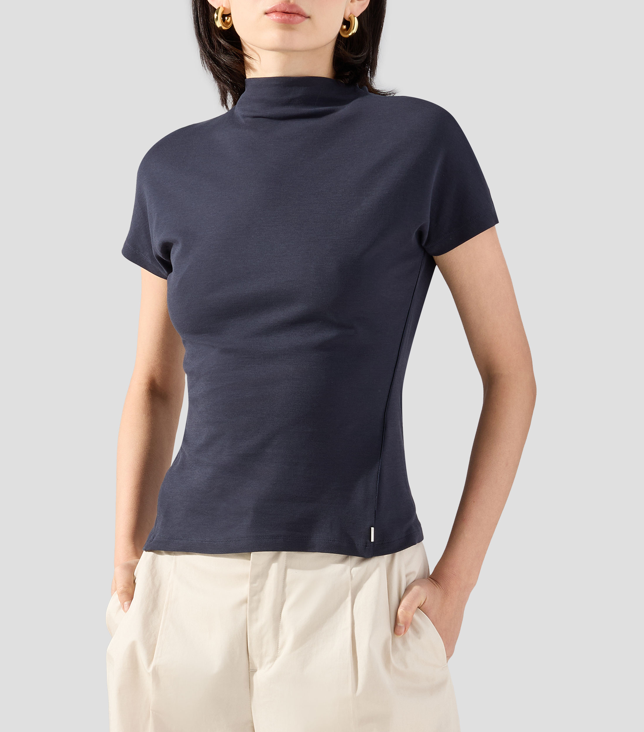 Playera cuello redondo manga corta lisa Mujer
